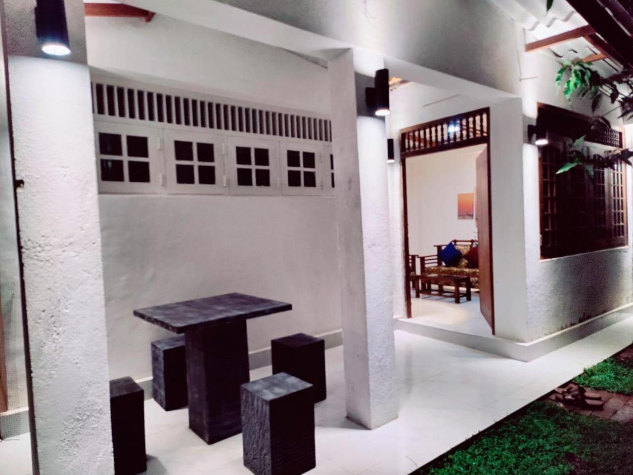 Araliya Uyana Residencies - Entire House With Two Bedrooms Ferienhaus *